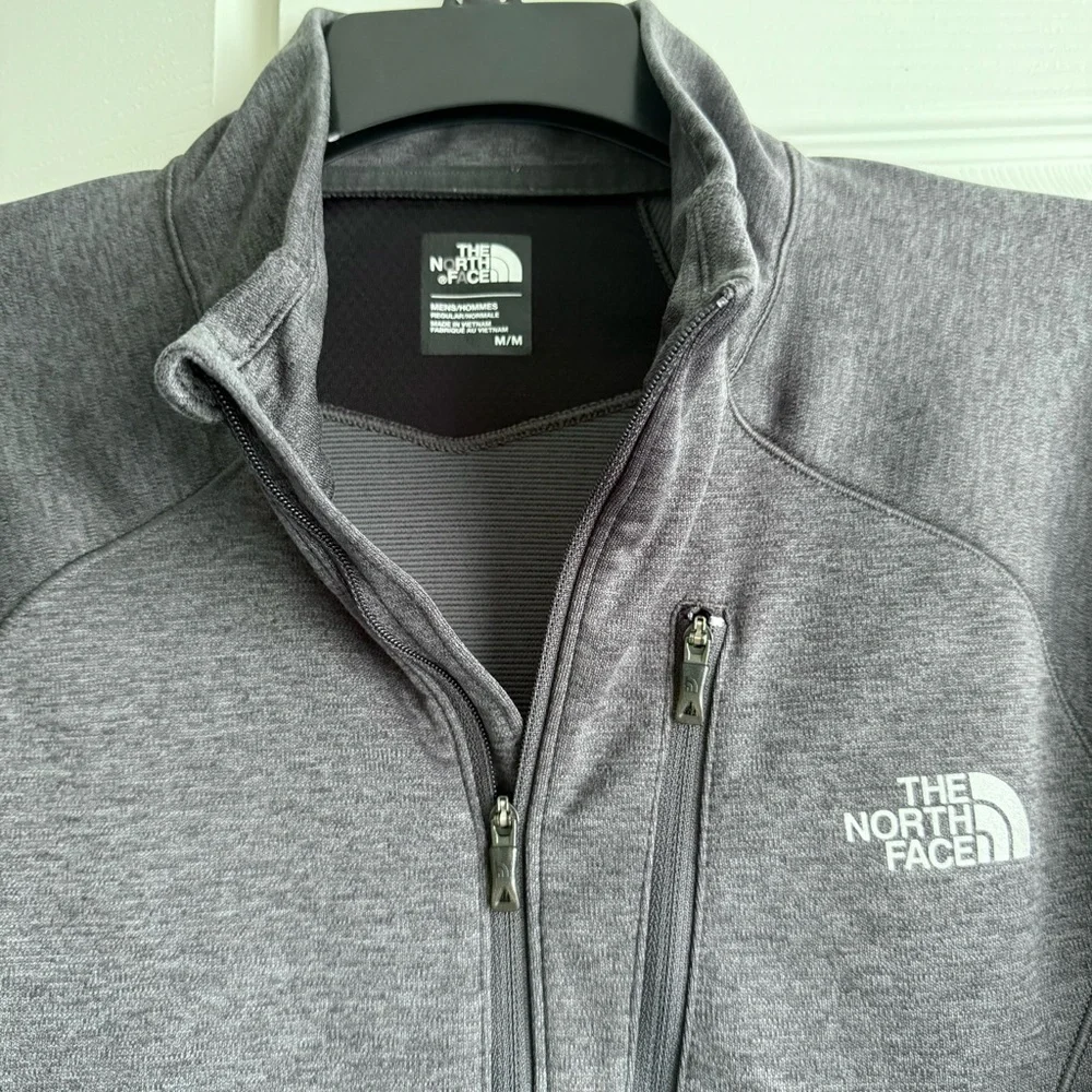The North Face Jacket 1/4 Zip Long Sleeve Stretch Athletic Flashdry